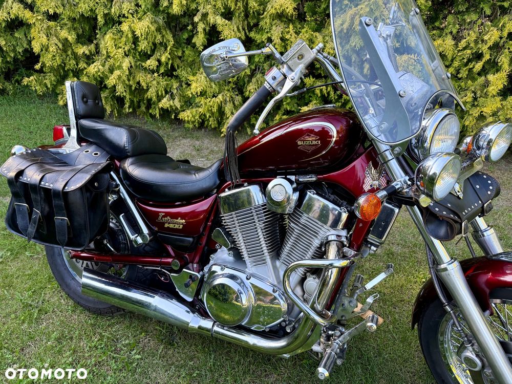 Suzuki Intruder - 3