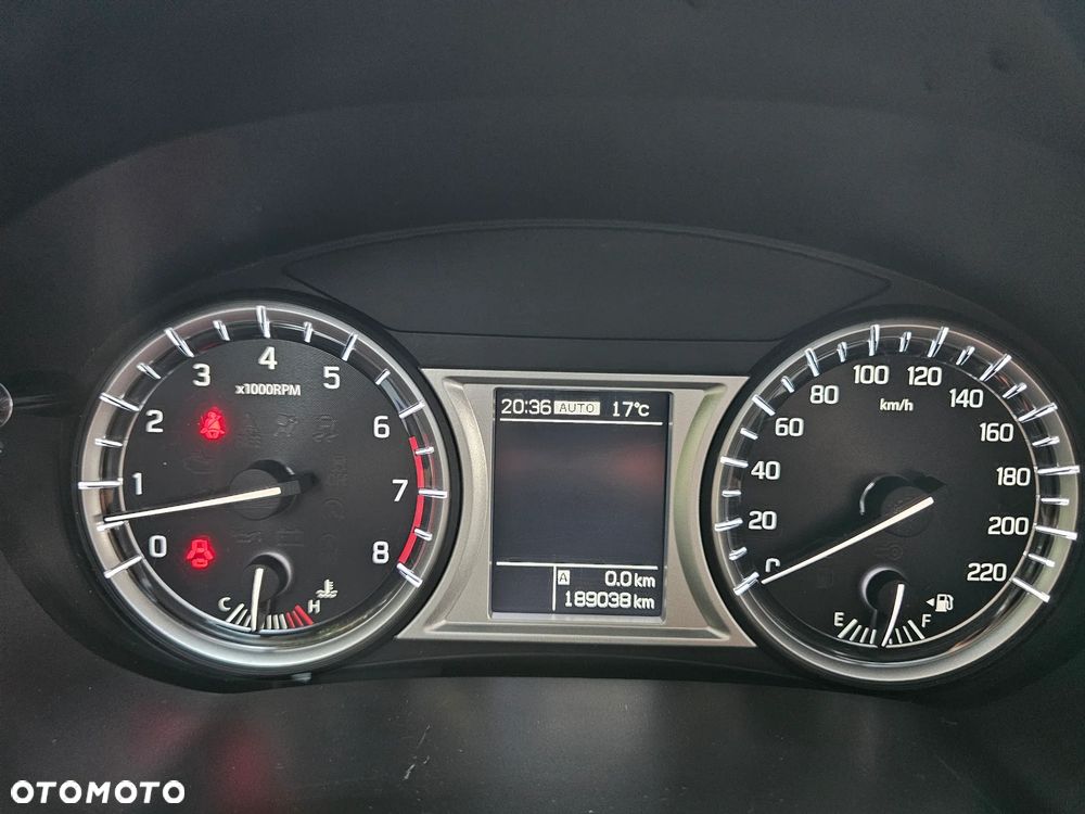 Suzuki Vitara 1.6 (4x4) Allgrip Comfort+ - 25