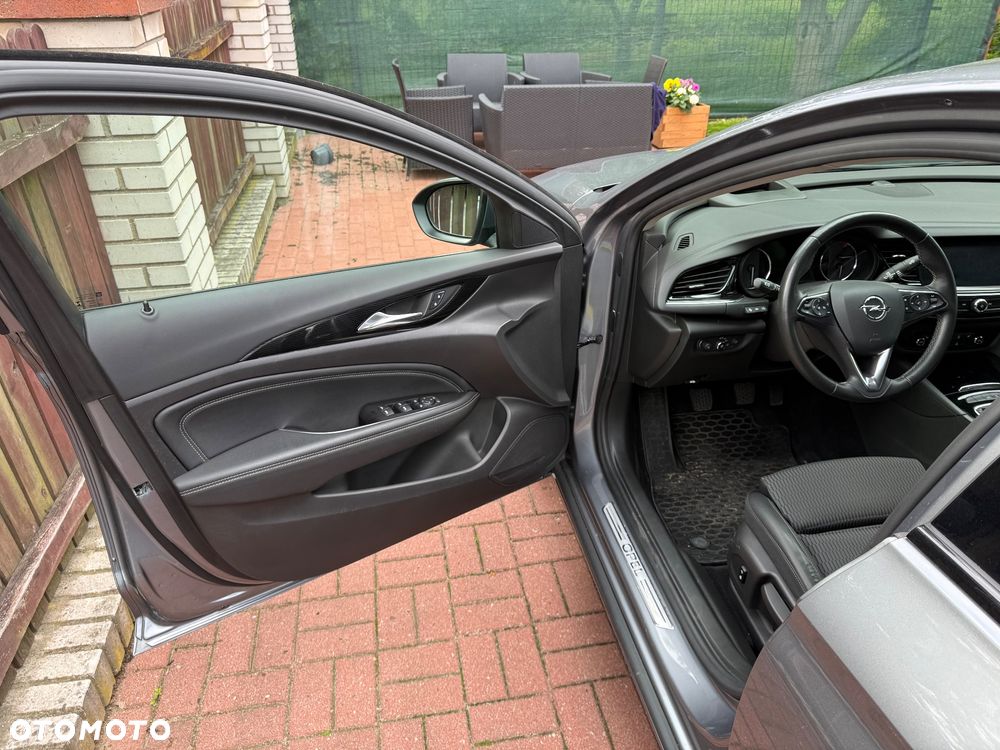 Opel Insignia - 15
