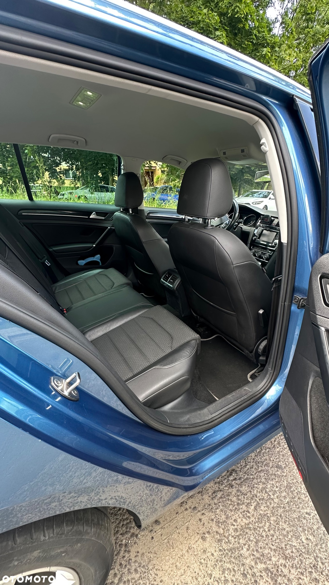 Volkswagen Golf - 8