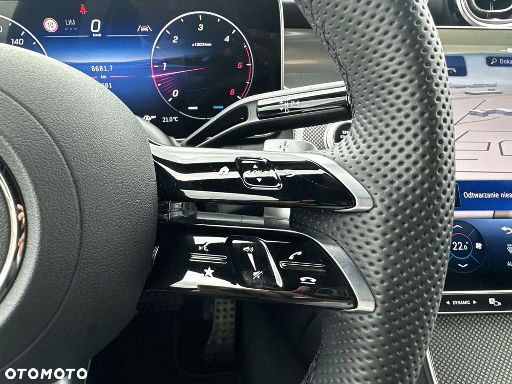 Mercedes-Benz GLC - 24