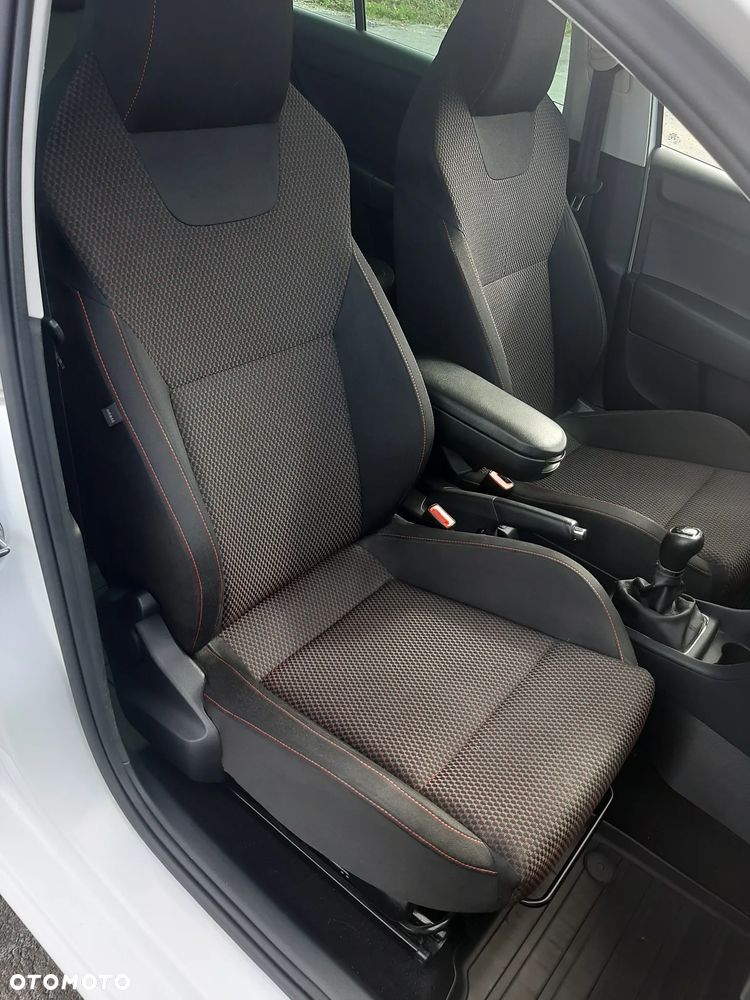 Skoda RAPID Spb 1.6 TDI DPF Ambition - 20