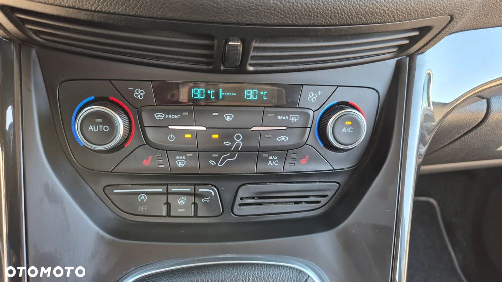 Ford Kuga 2.0 TDCi 4x2 Titanium - 24