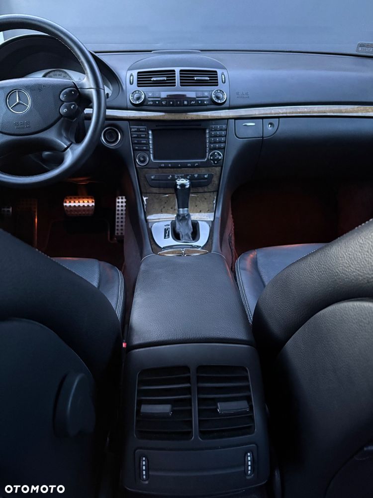 Mercedes-Benz Klasa E - 25
