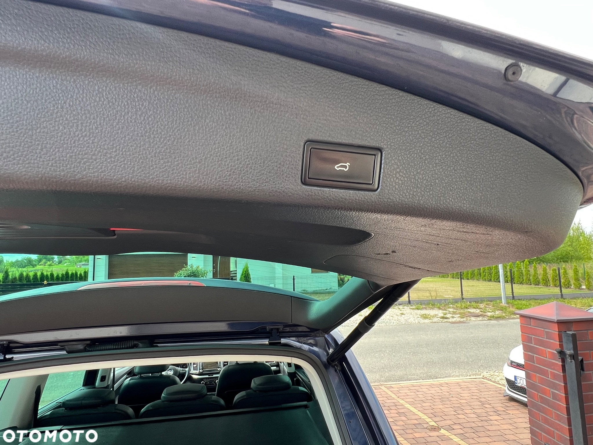 Volkswagen Sharan 2.0 TDI DSG Blue Motion Highline - 35
