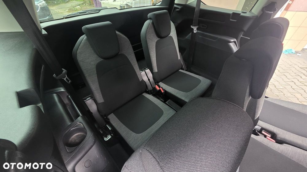 Citroën C4 Grand Picasso - 17