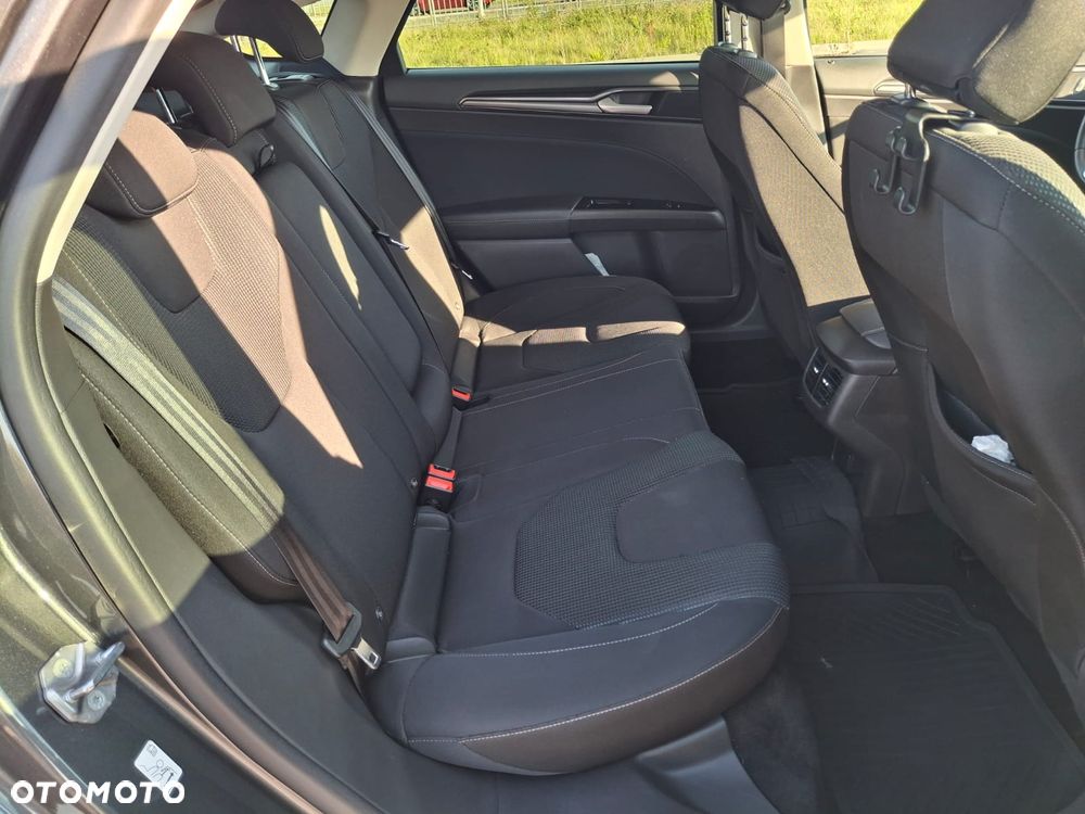 Ford Mondeo - 13