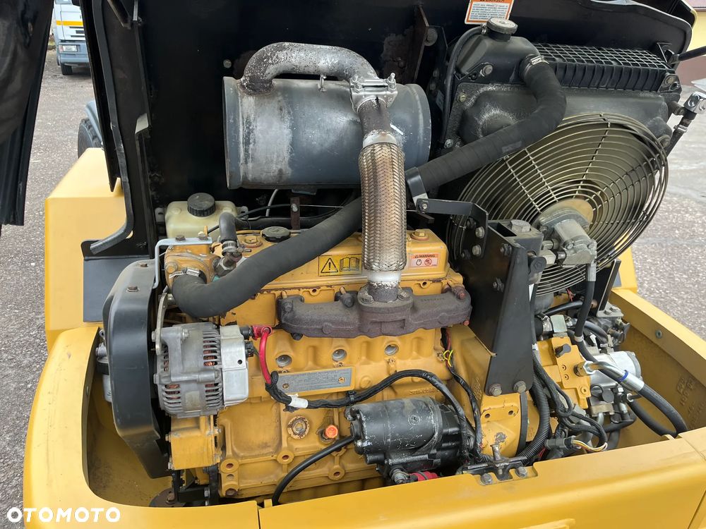 Caterpillar 906 - 10