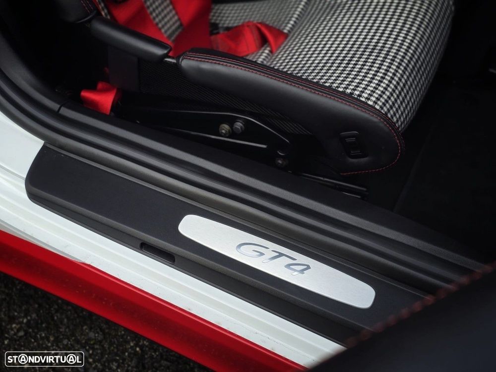 Porsche Cayman GT4 - 53