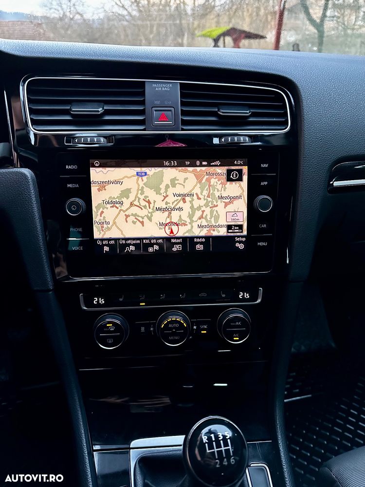 Volkswagen Golf 2.0 TDI (BlueMotion Technology) Highline - 9