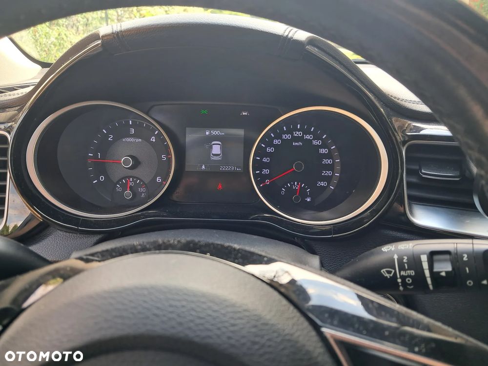 Kia Ceed 1.6 CRDi mHEV M - 10