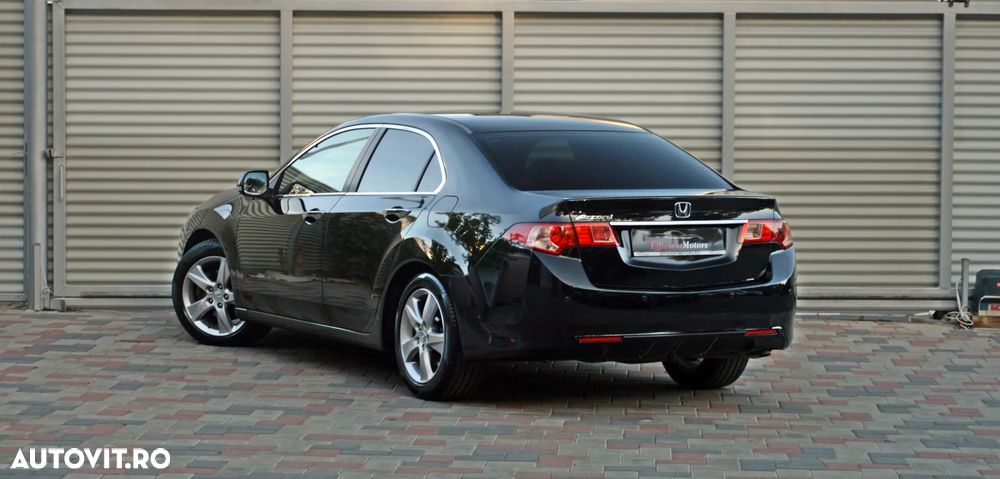 Honda Accord 2.2 i-DTEC AT Executive Navi - 17