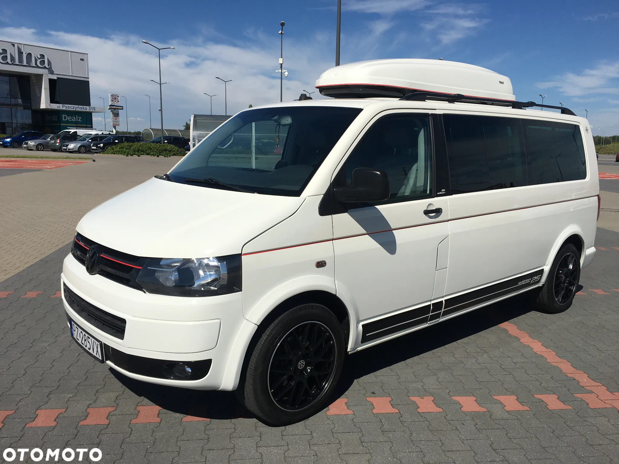 Volkswagen Caravelle - 2