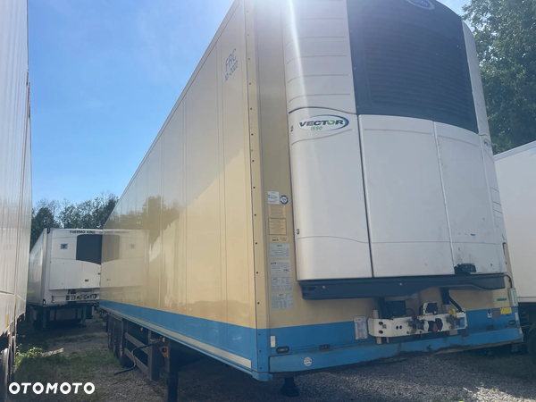 Schmitz Cargobull SKO