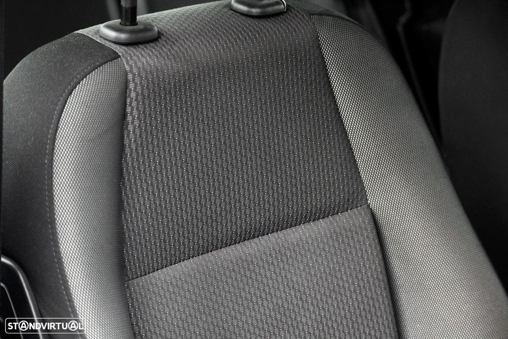 Peugeot 207 1.4 HDi Premium - 15