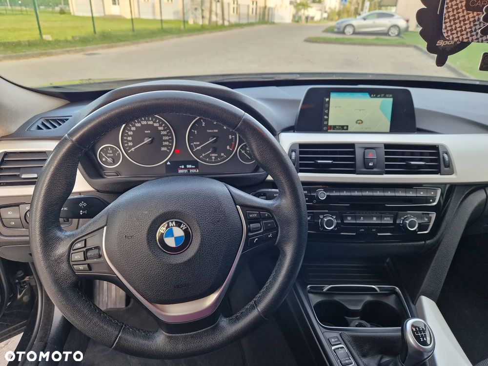 BMW 3GT 318d - 14