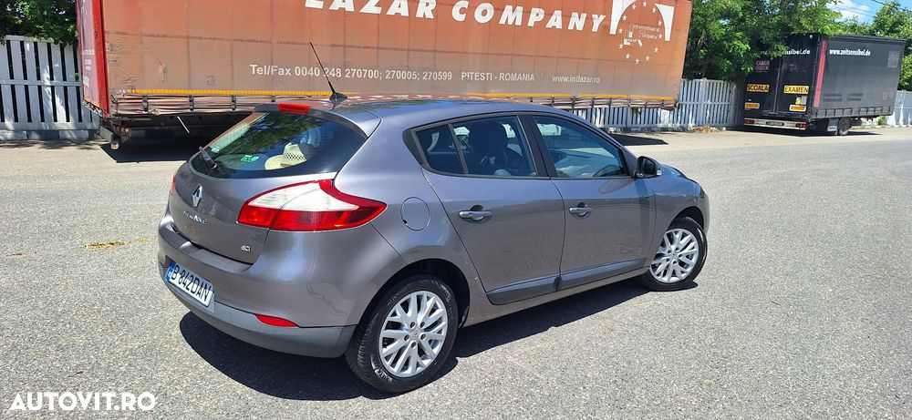 Renault Megane 1.5 dCI Privilege - 14