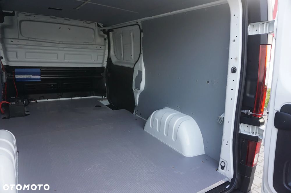 Renault TRAFIC - 19