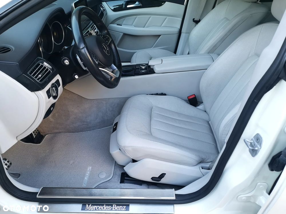 Mercedes-Benz CLS 350 (BlueTEC) d - 31