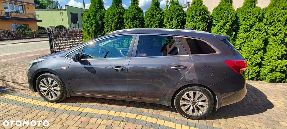Kia Ceed - 5