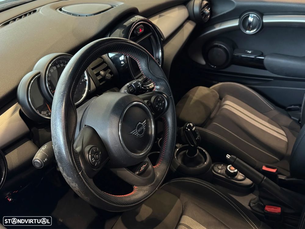 MINI 3 Portas Cooper Auto - 8