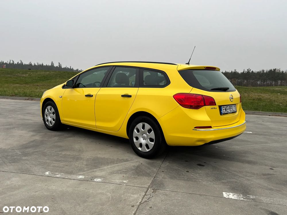 Opel Astra - 4