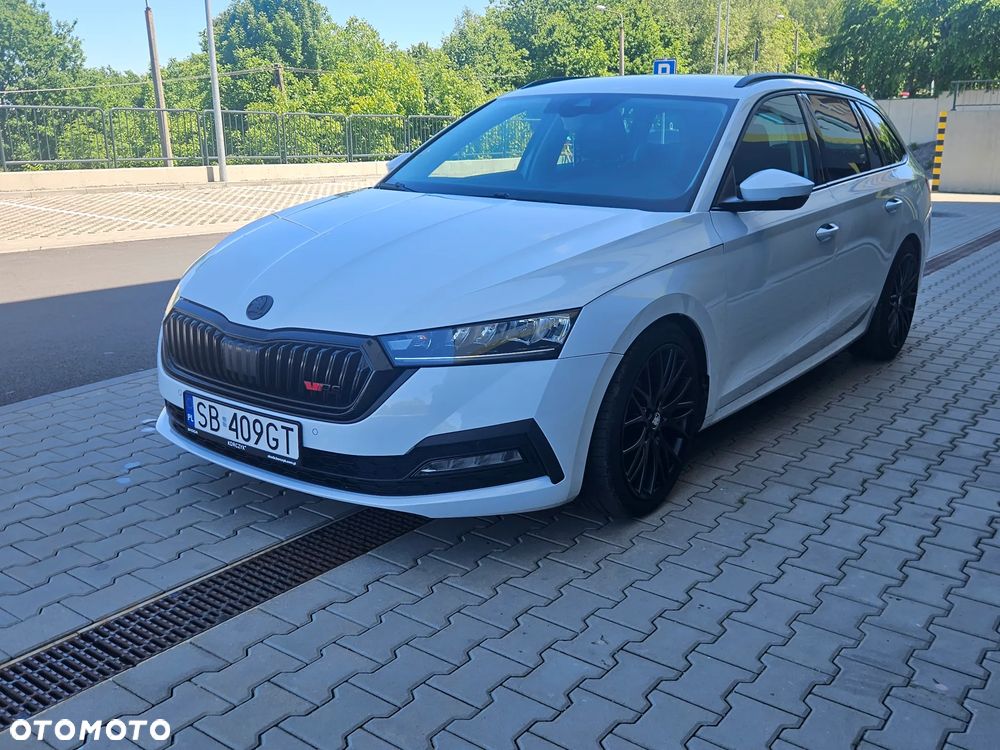 Skoda Octavia 2.0 TDI Sportline DSG - 1