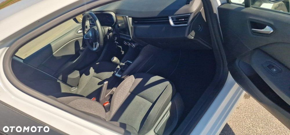 Renault Clio - 6