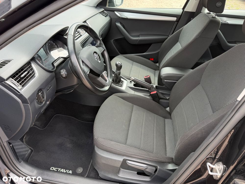 Skoda Octavia - 6