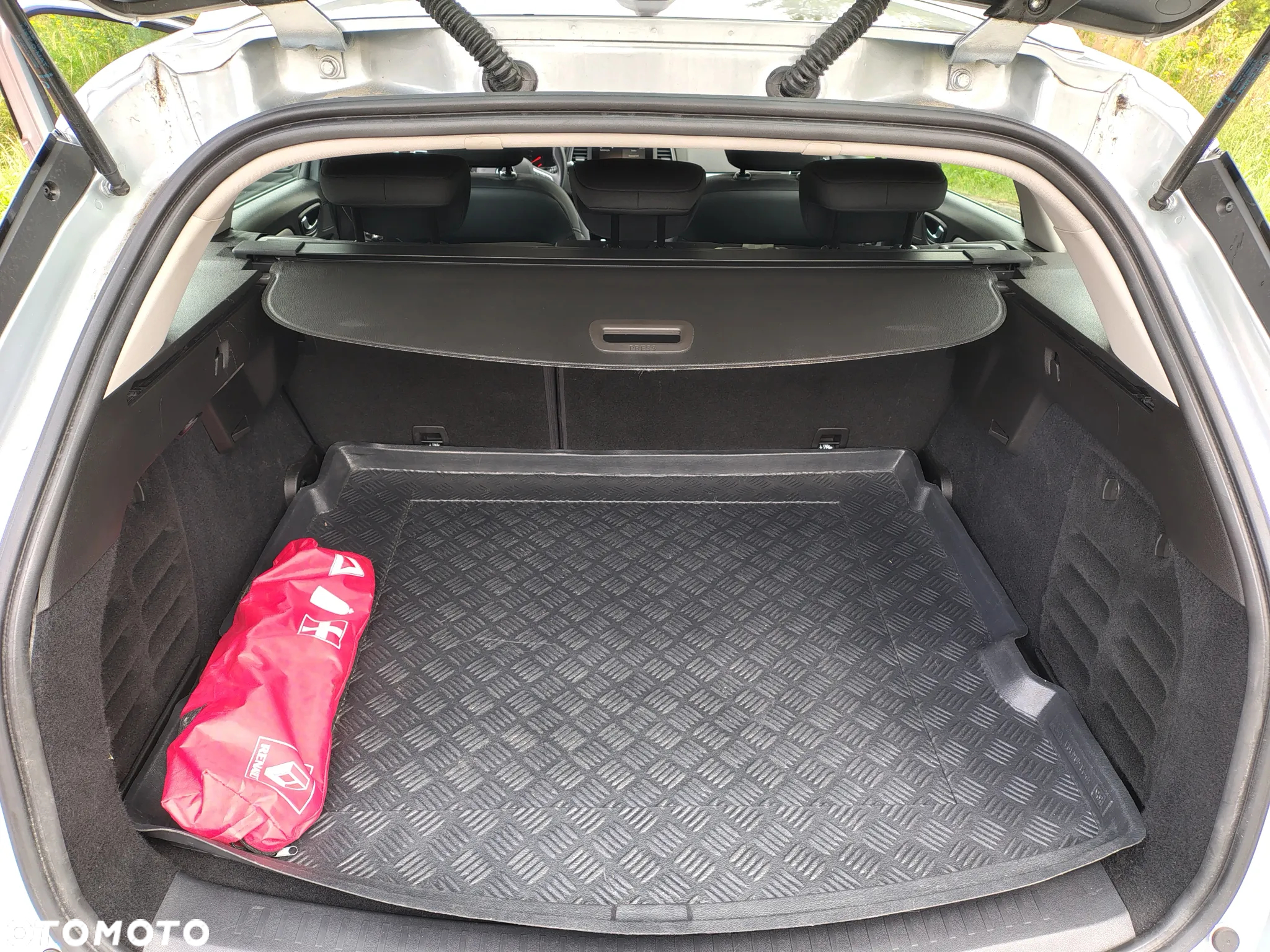 Renault Megane 1.5 Blue dCi Intens - 27