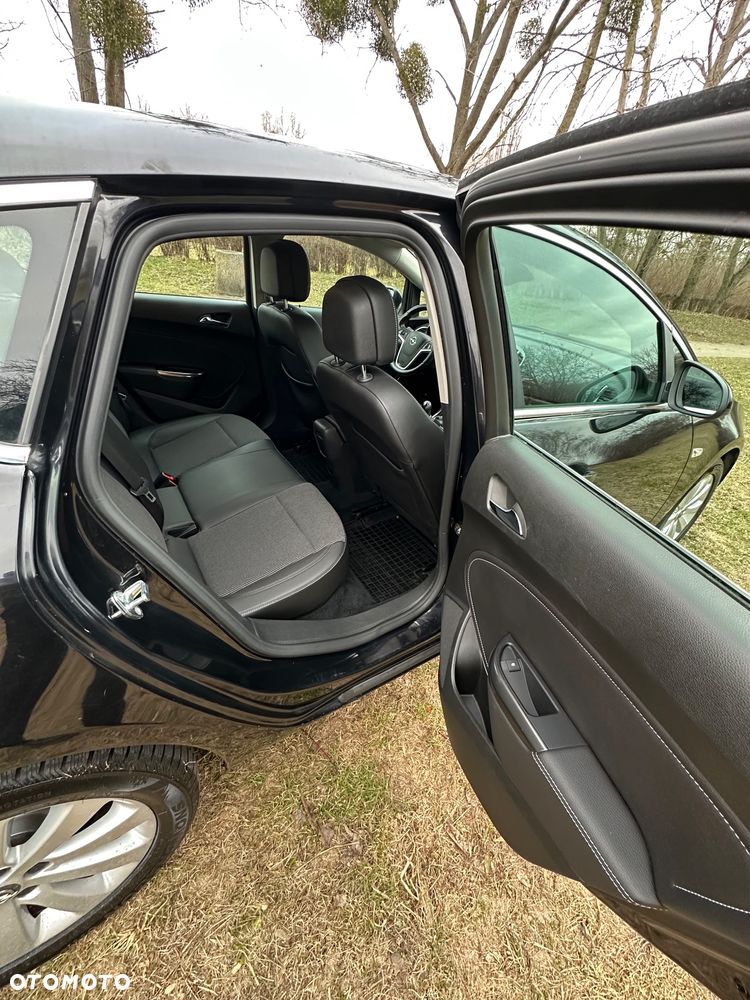 Opel Astra 1.4 Turbo - 11