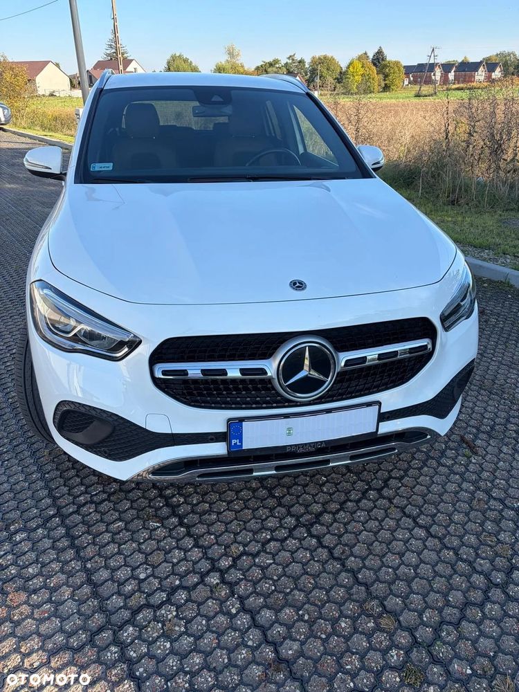 Mercedes-Benz GLA 200 4-Matic Progressive - 5