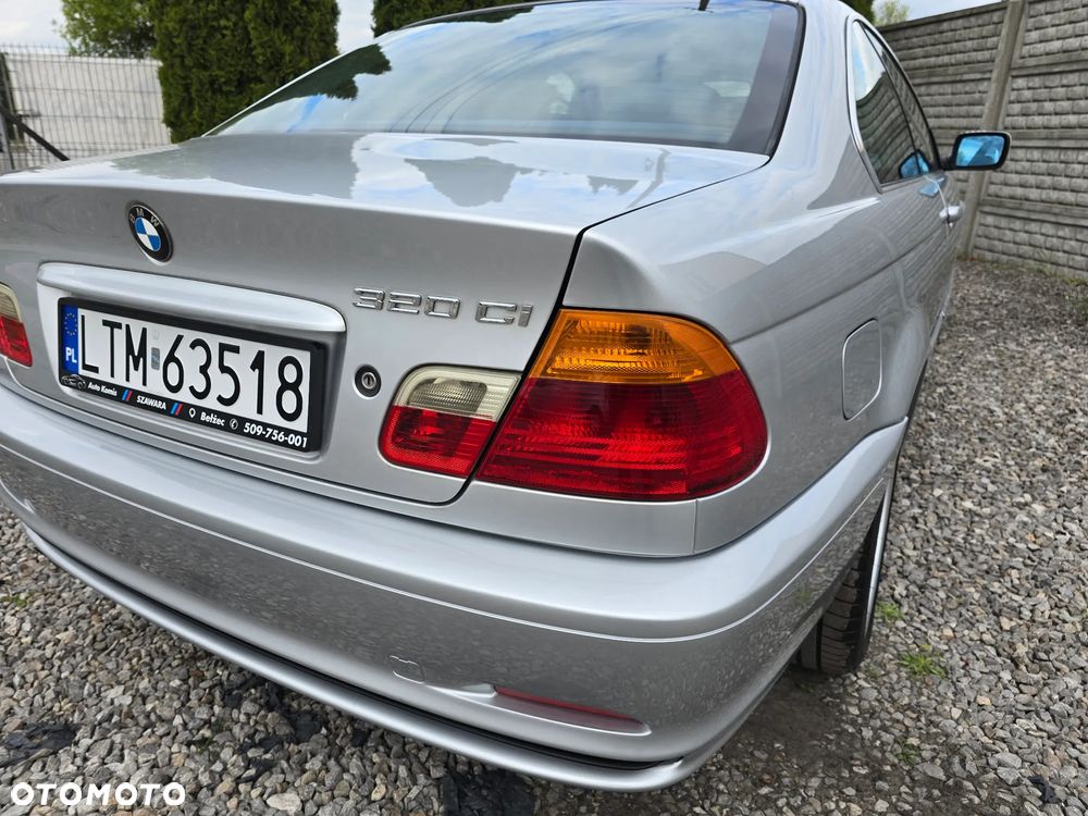BMW Seria 3 320Ci - 29