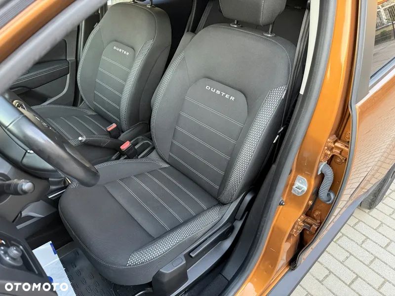Dacia Duster 1.6 SCe Laureate S&S - 10