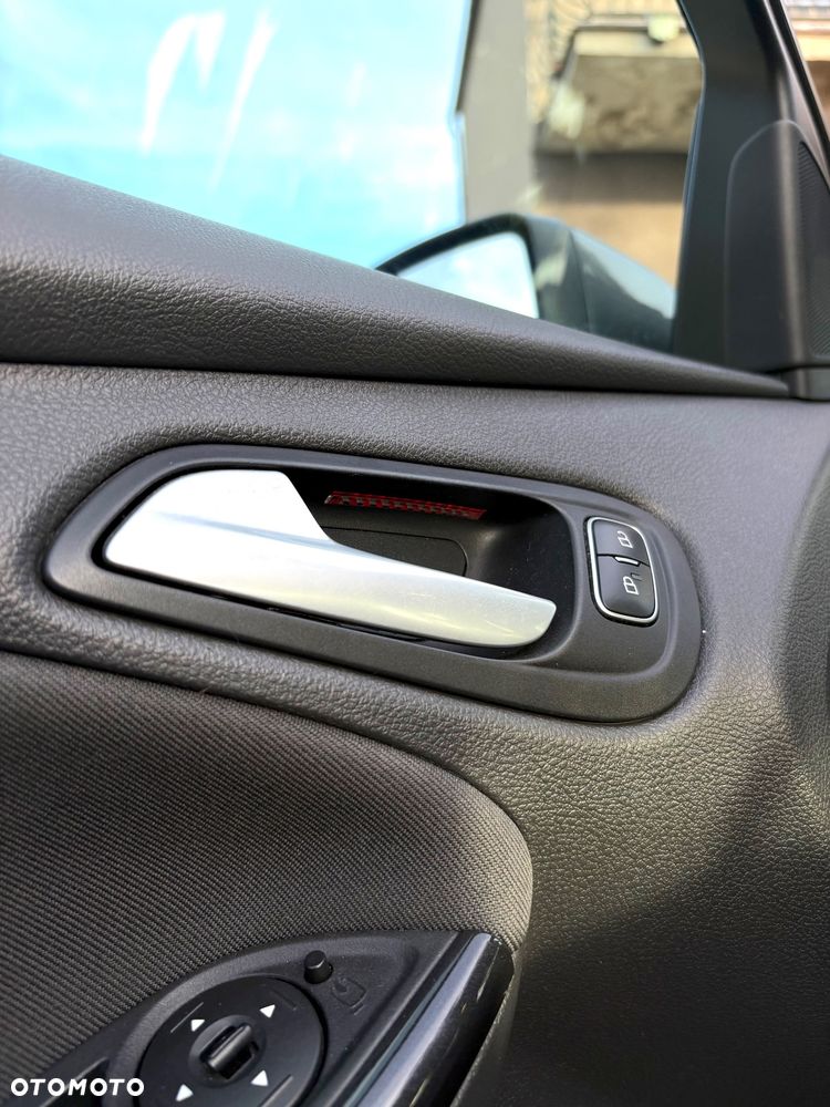 Ford Focus - 30