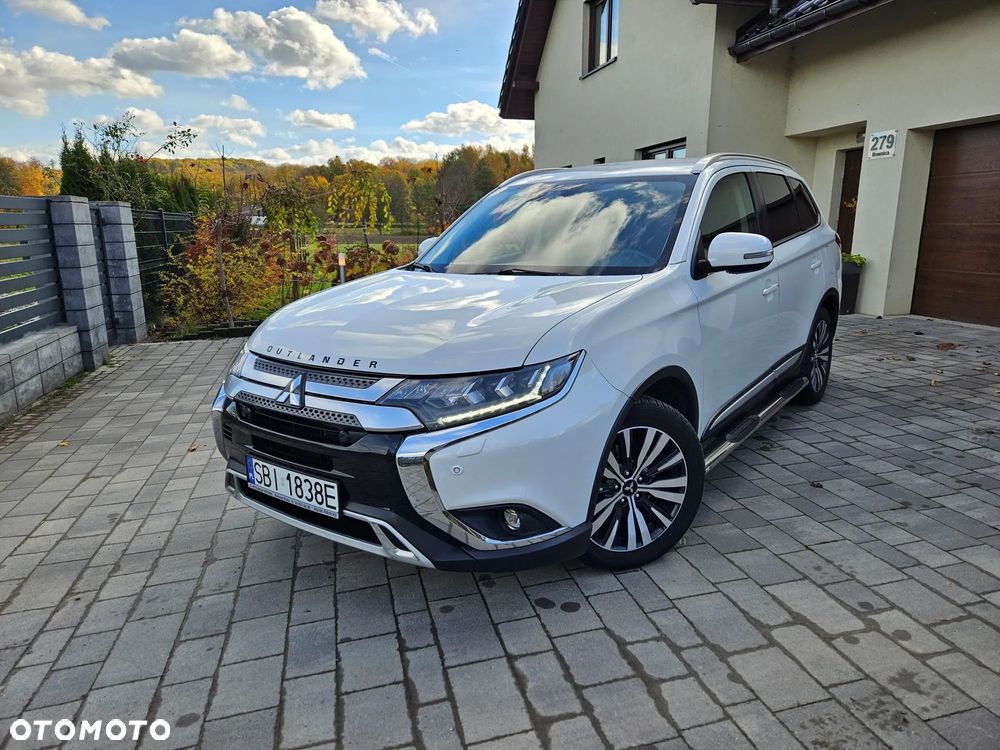Mitsubishi Outlander 2.0 Instyle SDA 4WD CVT - 1
