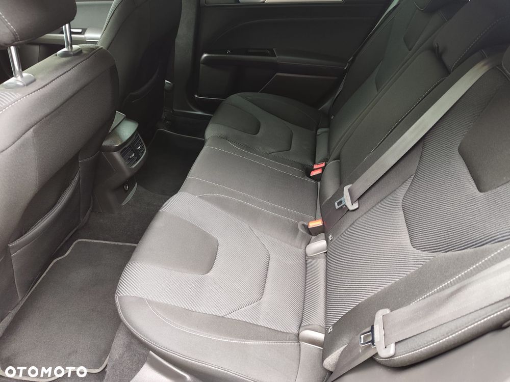 Ford Mondeo - 16