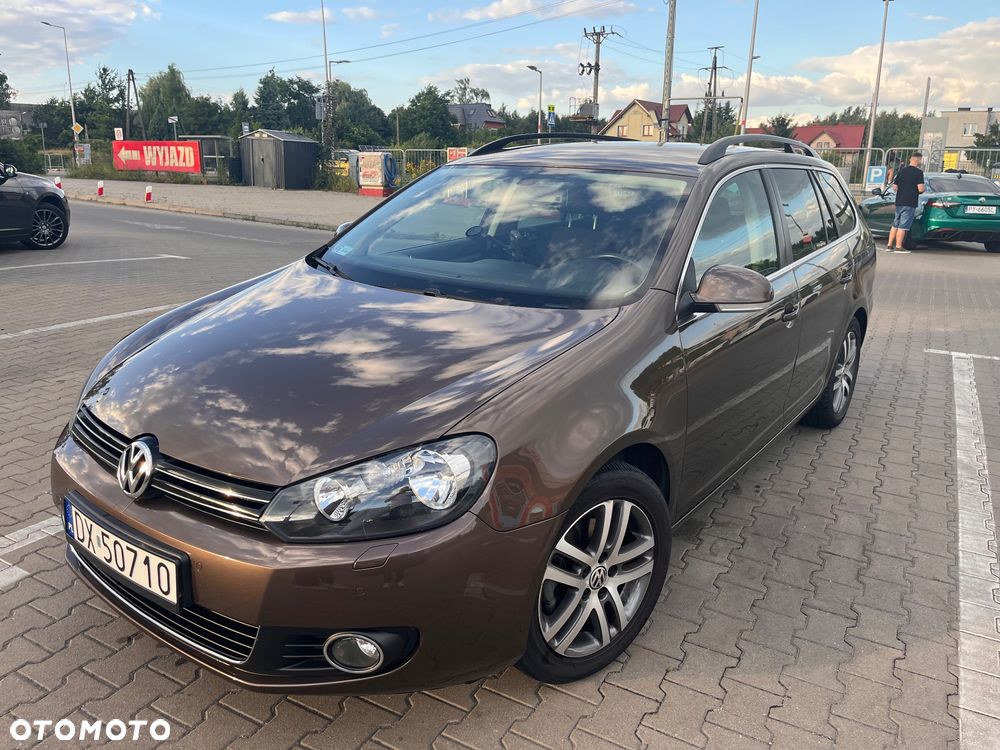 Volkswagen Golf - 6