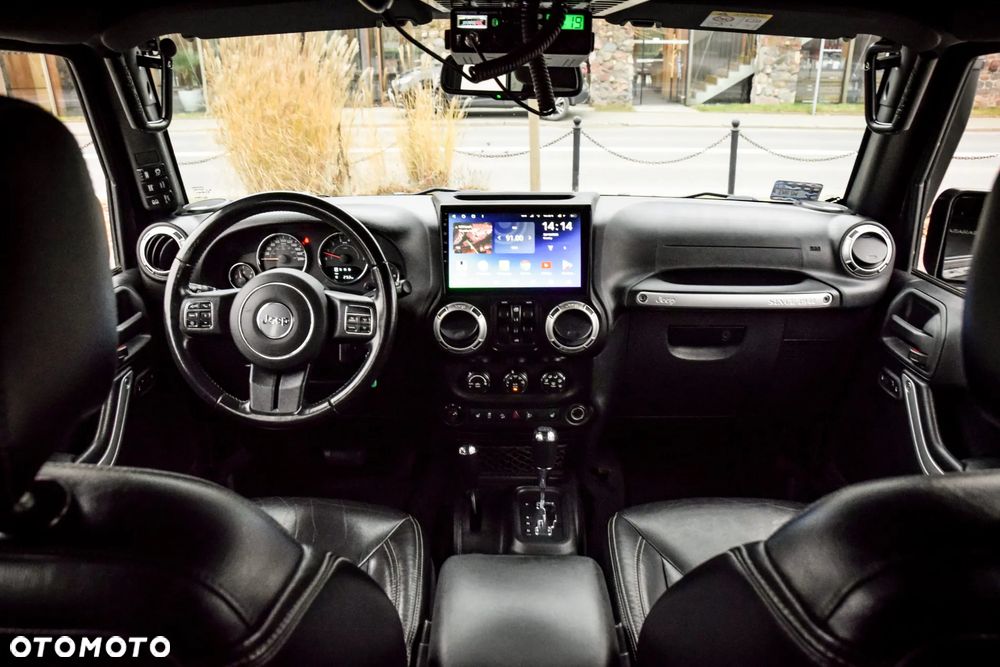 Jeep Wrangler 3.6 Unlim Sahara - 26