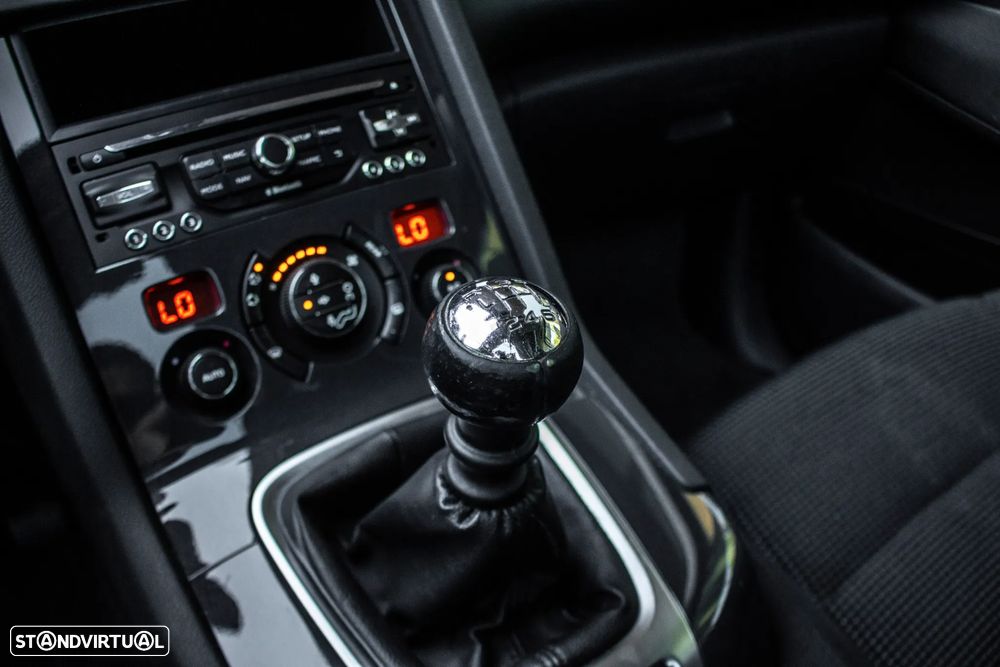 Peugeot 5008 HDI 115 Allure - 15
