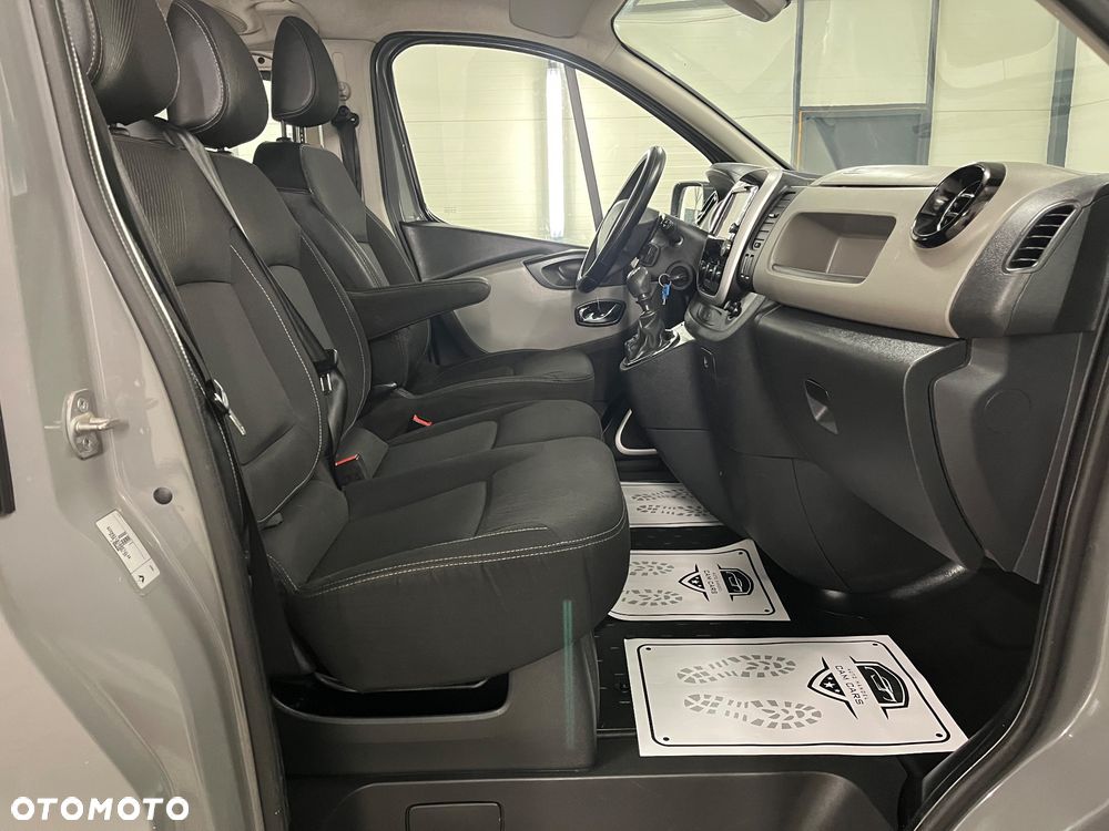 Renault Trafic - 26
