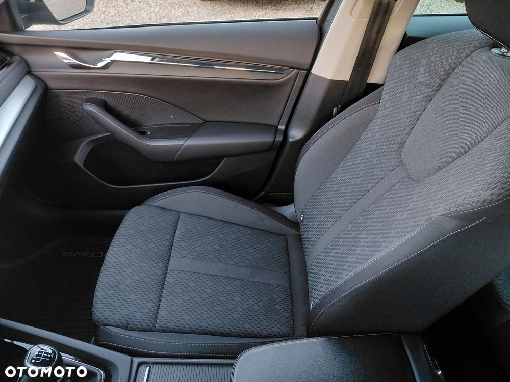 Skoda Octavia 1.5 TSI ACT Style - 24