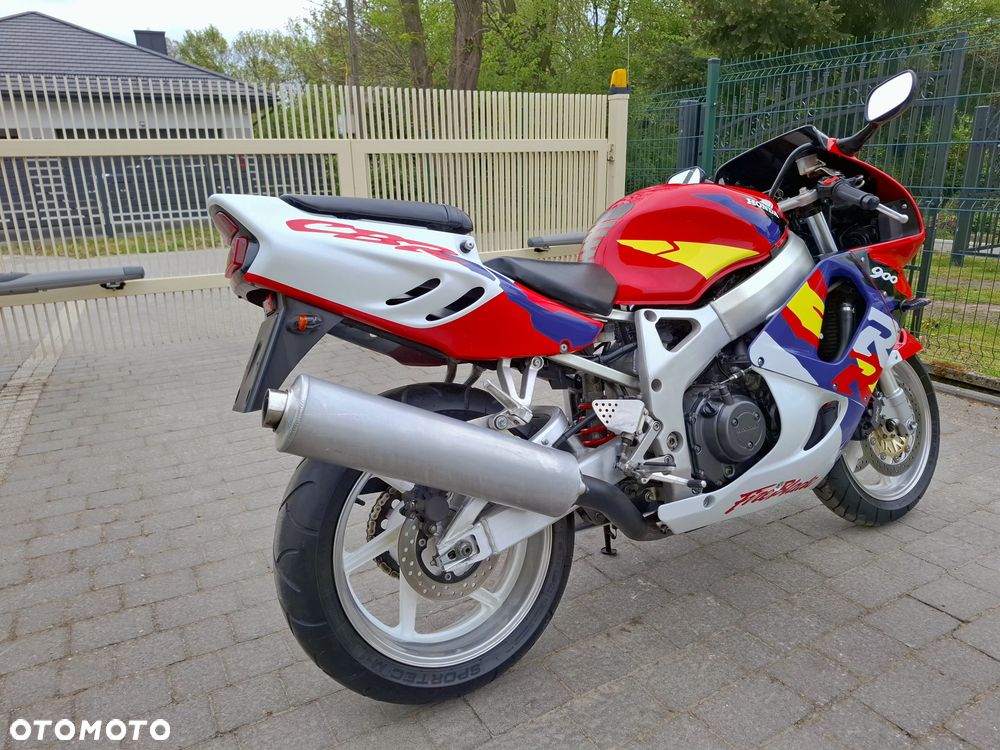 Honda CBR - 8