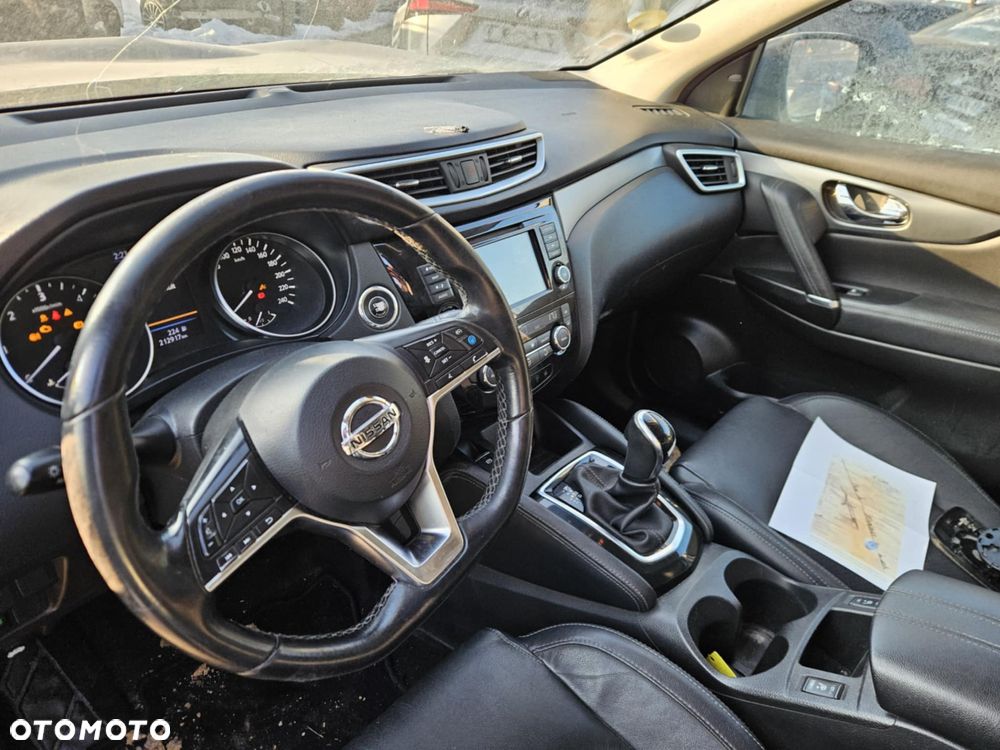 Nissan Qashqai 1.5 dCi DCT TEKNA - 9