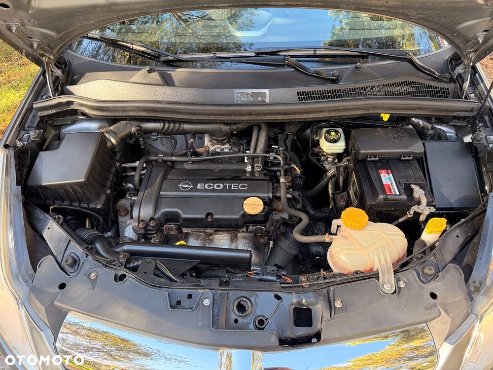 Opel Corsa 1.2 16V Enjoy - 12