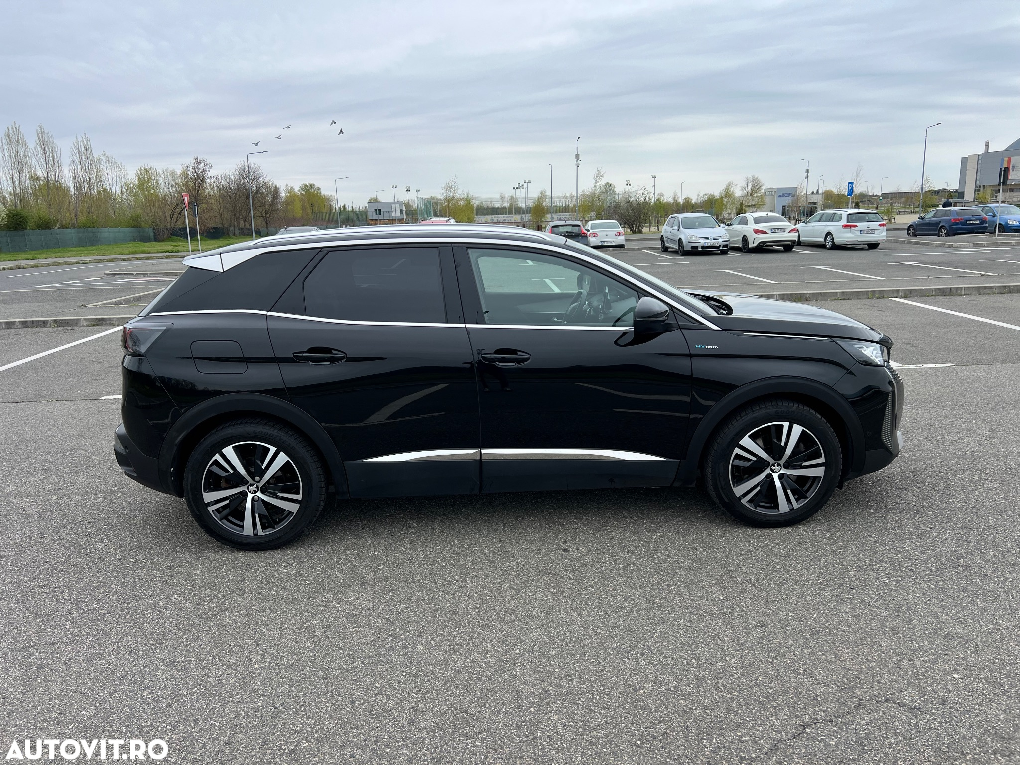 Peugeot 3008 Plug-In Hybrid 225 e-EAT8 GT - 33