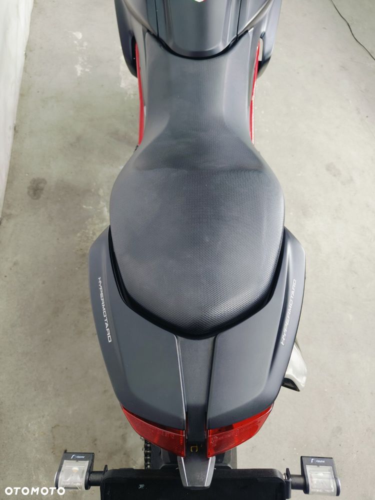 Ducati Hypermotard - 13