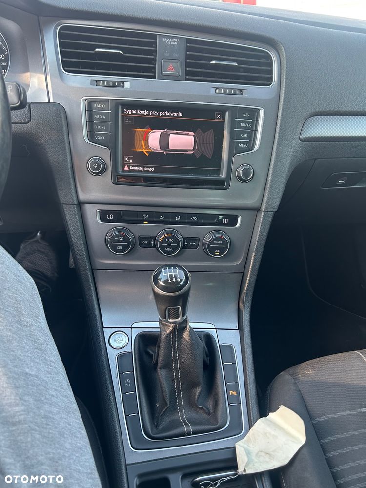 Volkswagen Golf 2.0 TDI BlueMotion Technology Lounge - 7