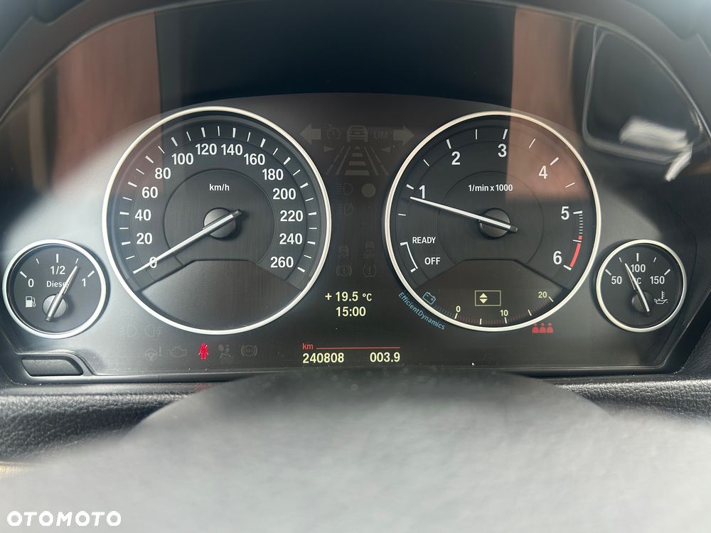 BMW Seria 3 320d Luxury Line - 20