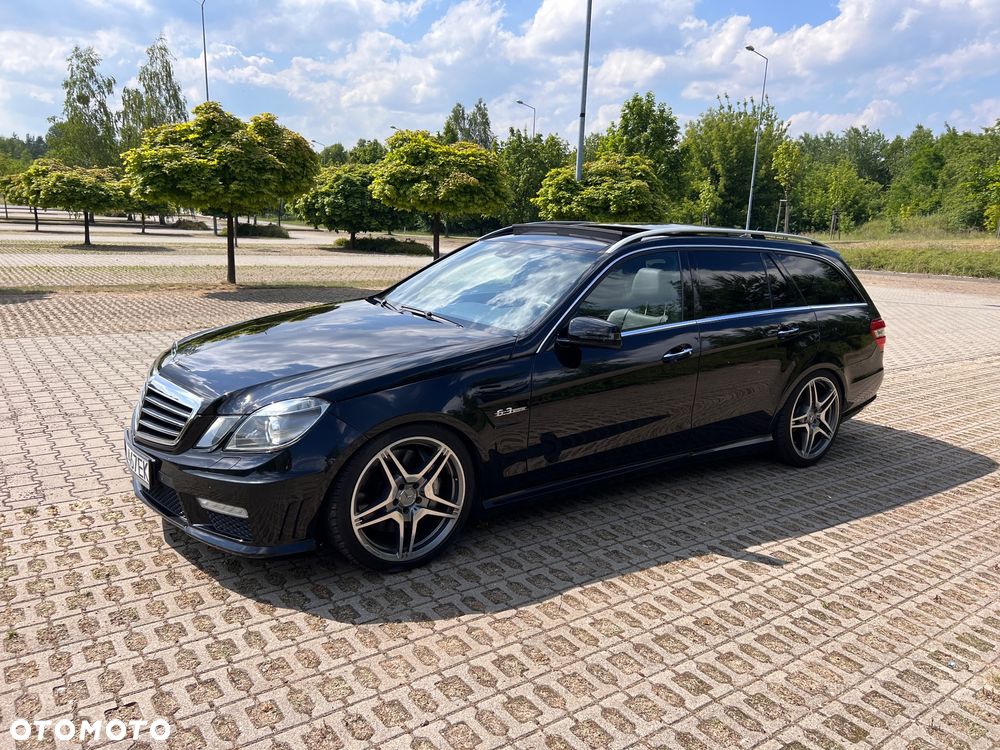 Mercedes-Benz Klasa E 63 AMG - 39